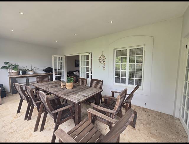 3 BEDROOM APARTMENT TO LET IN BALLITO CENTRAL